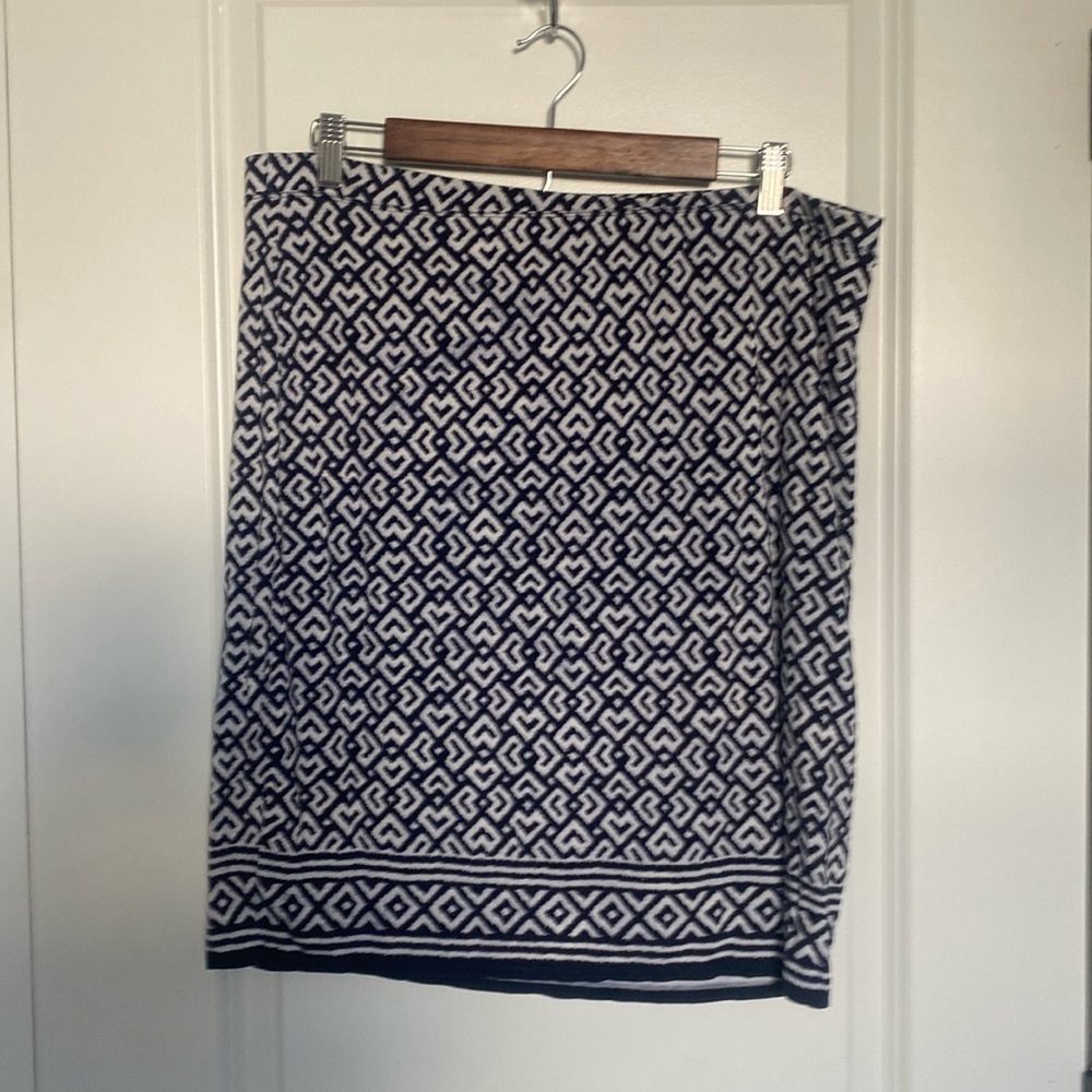 Max‎ Studio Geometric Midi Skirt